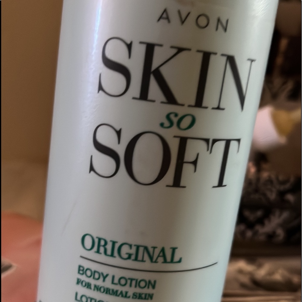 Avon SKIN SO SOFT body lotion. 32oz.